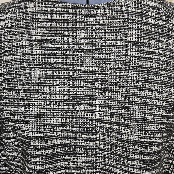 Banana Republic Small Shell Tank Top Black White Blouse Office Career Tweed - Picture 2 of 8